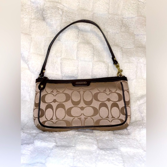 EUC Coach Brown and Tan Signature Clutch - Picture 1 of 13